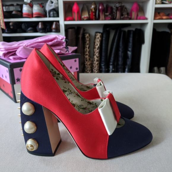 Gucci Shoes - GUCCI Luna Block Heel Bow Pearl Studded Pumps Red